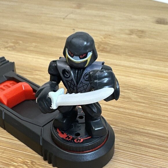 Akedo‎ Ultimate Arcade Warriors Nightblade Figure Night Blade - Picture 2 of 10